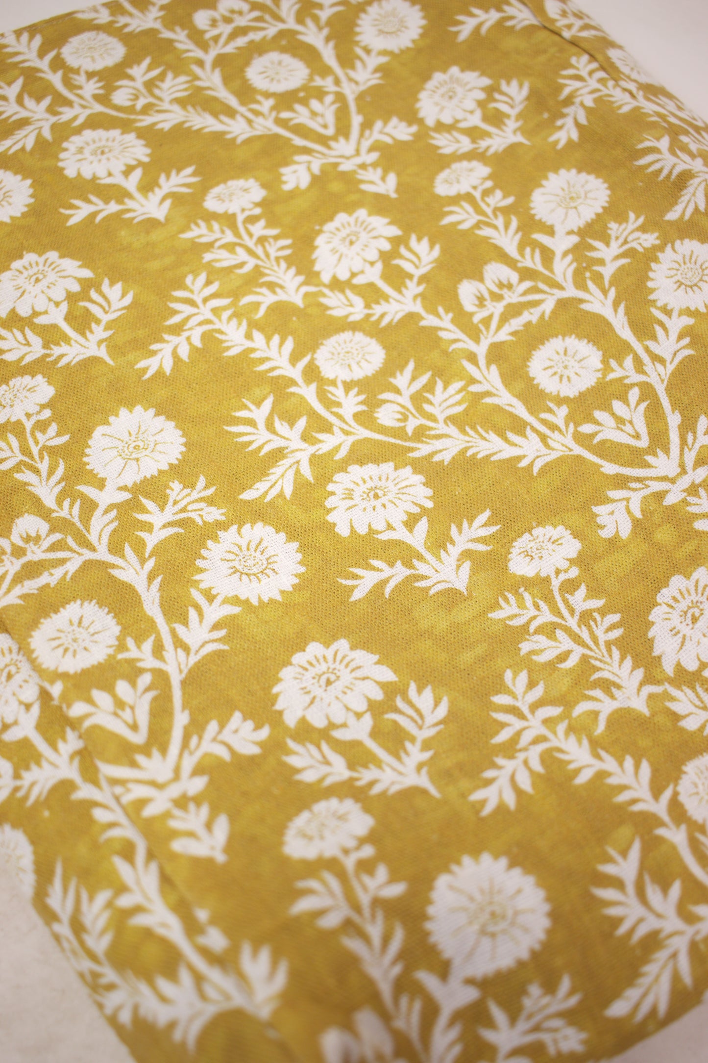 Flowery Linen-Book Bag