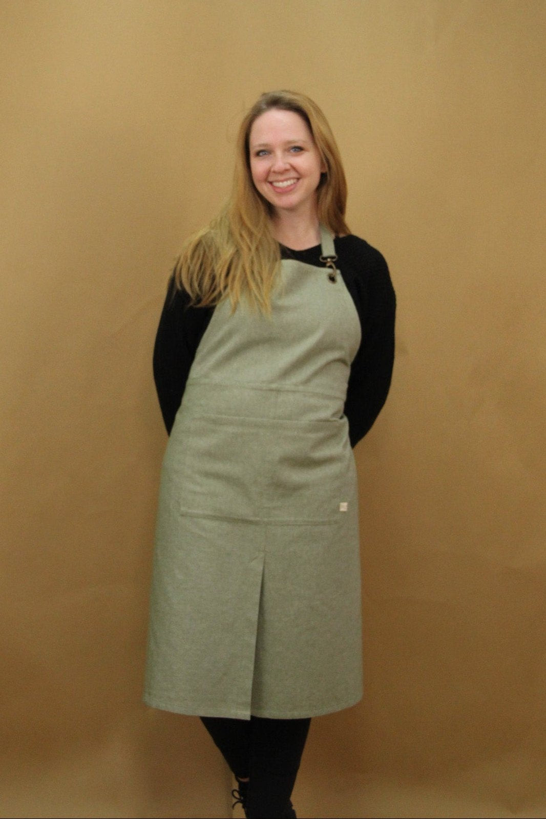 Apron – New Classic Collection