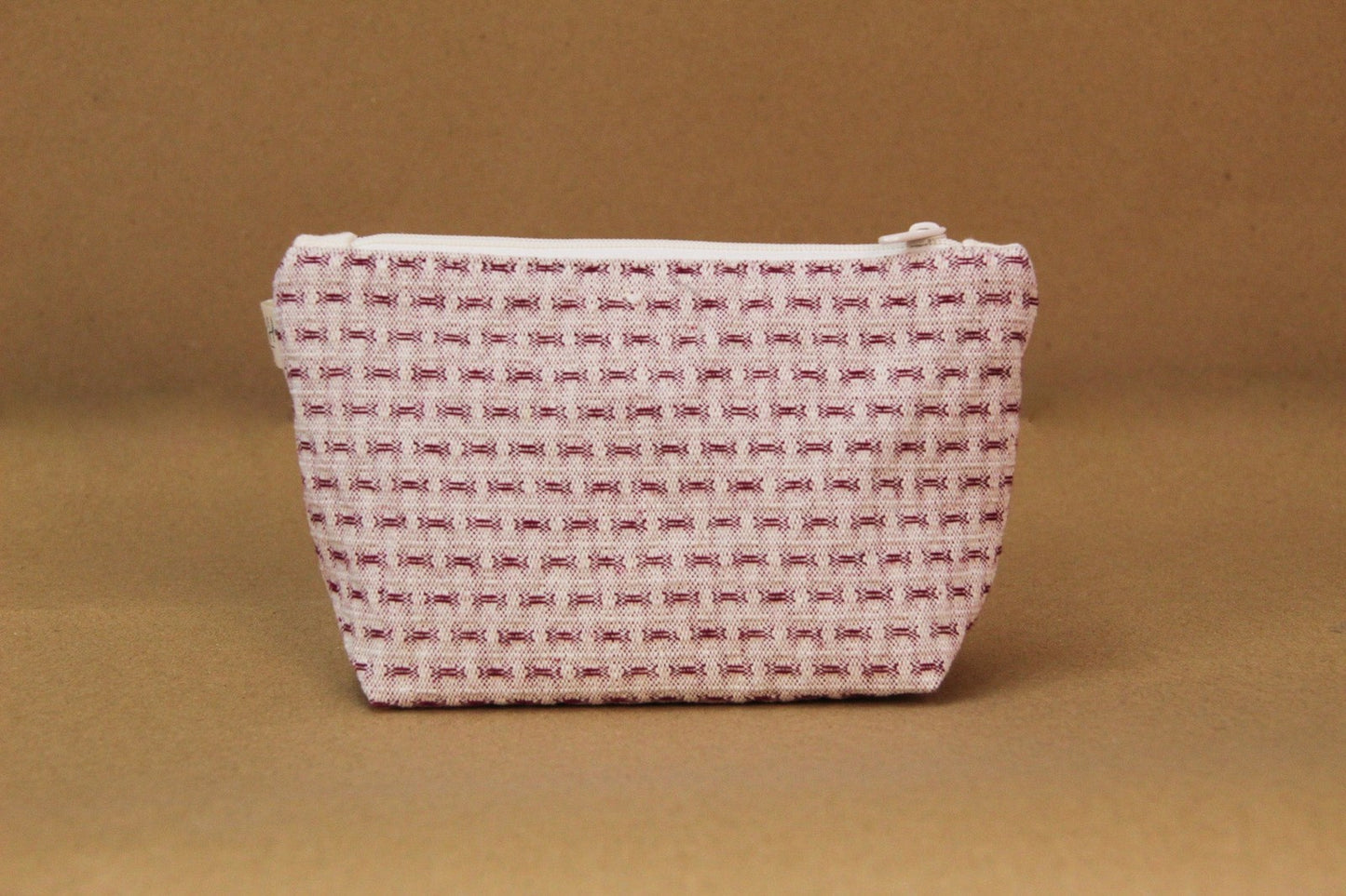 Cosmetic bag