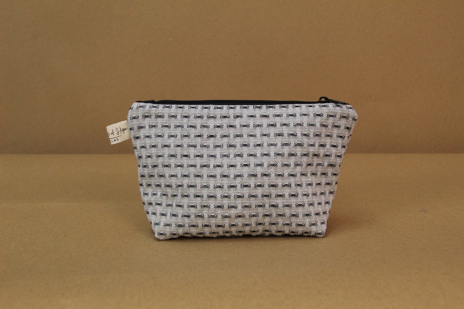 Cosmetic bag