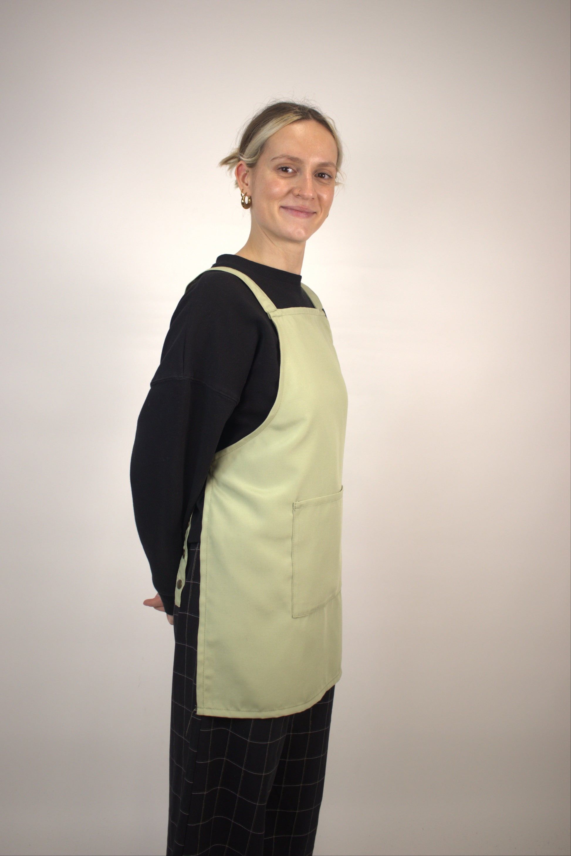 Apron With Snap Buttons