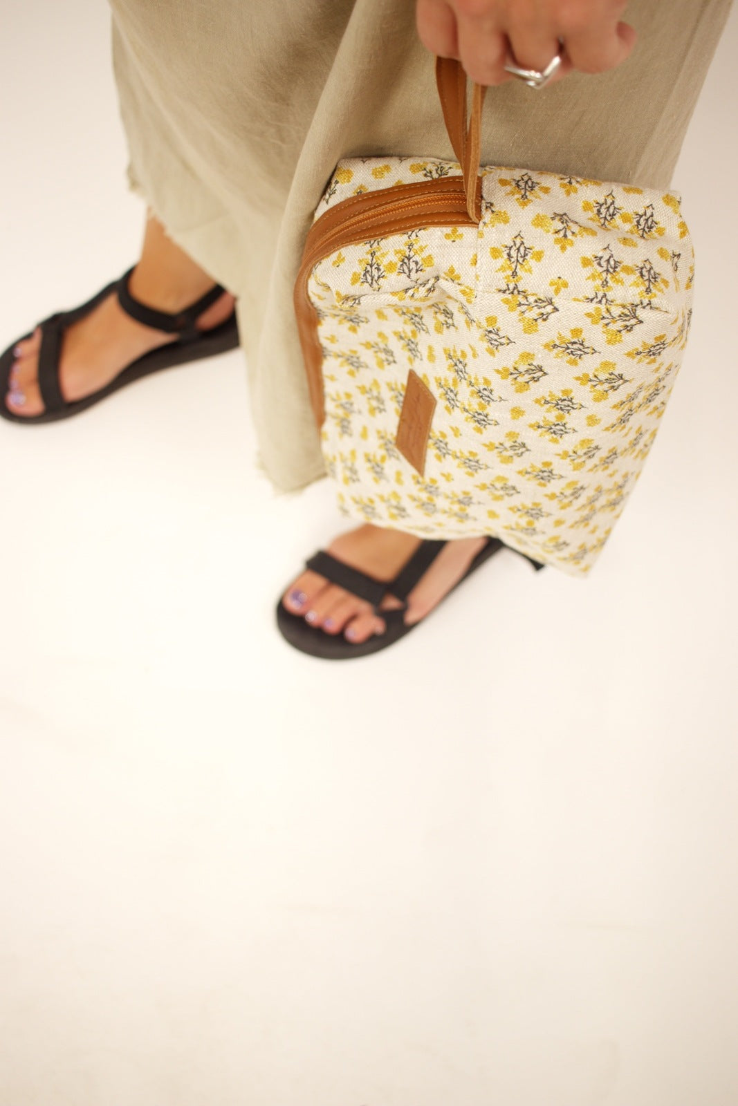 Toiletry Bag – Pepita Linen