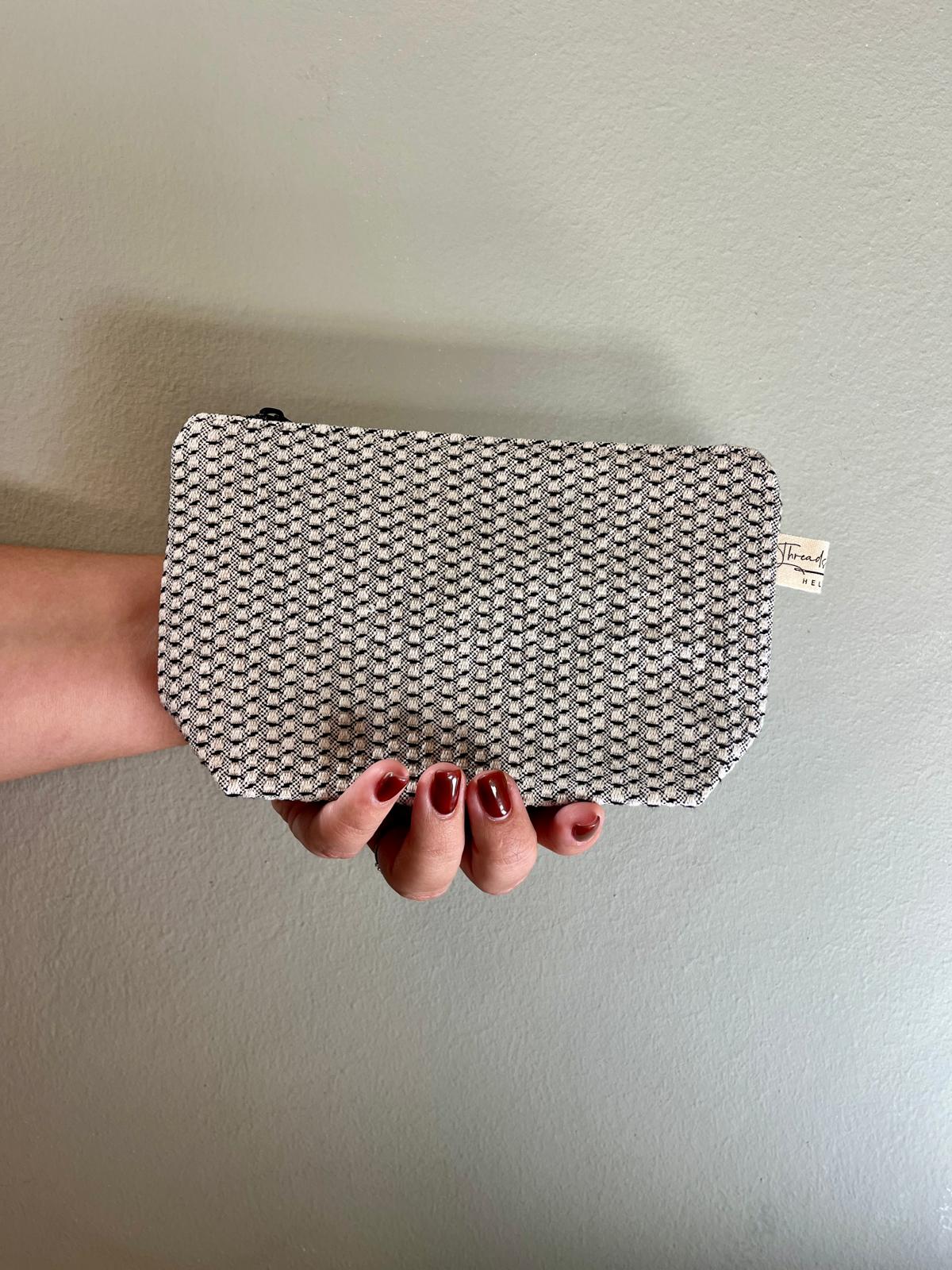 Cosmetic bag