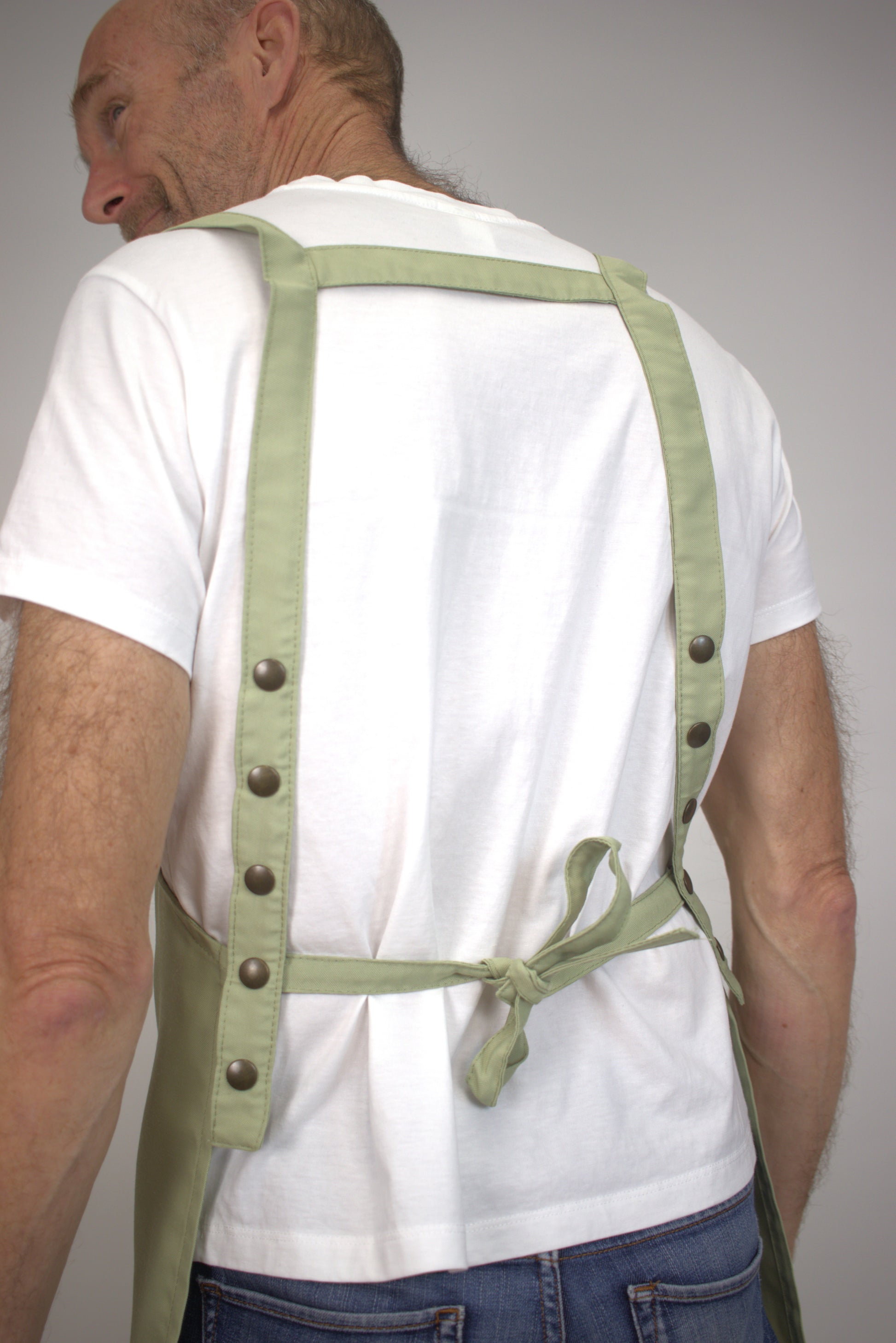 Apron With Snap Buttons